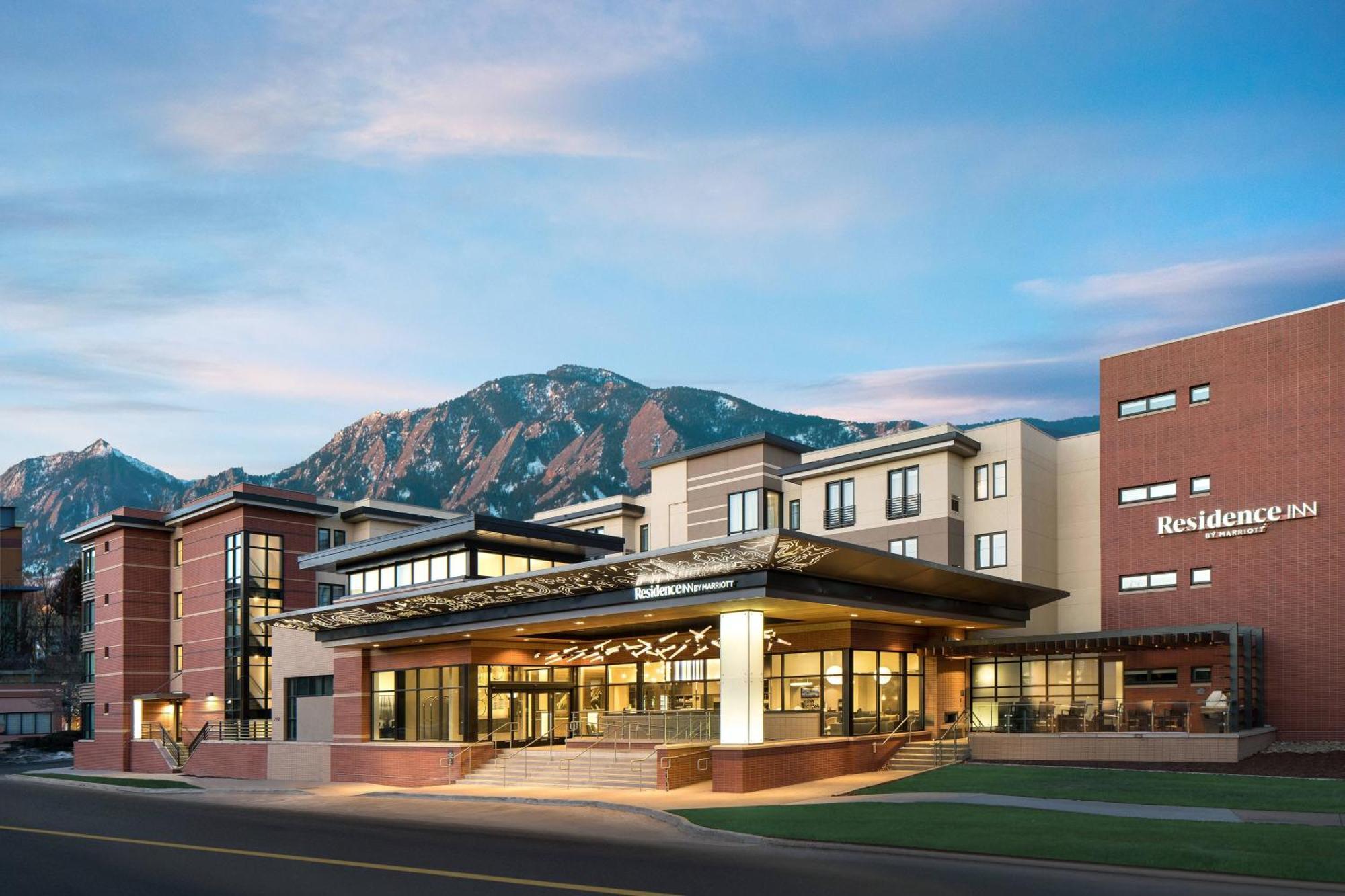 Residence Inn By Marriott Boulder Canyon Boulevard Exteriör bild